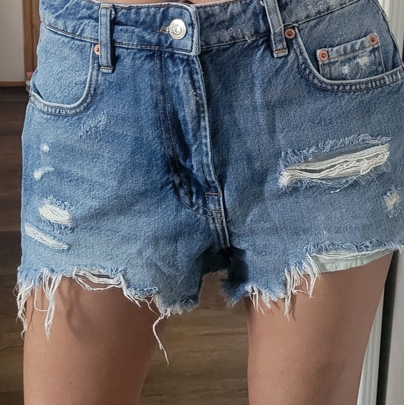 Zara Light Blue Ripped Jean Shorts - Picture 15 of 15